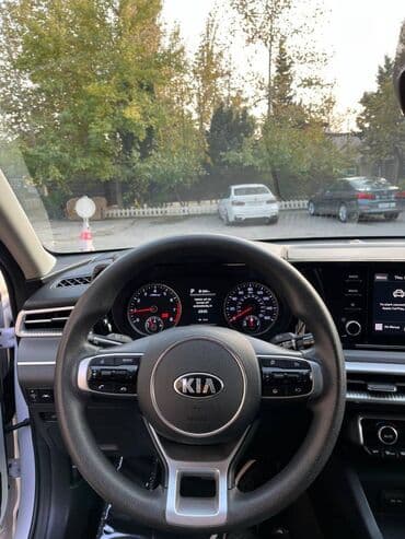 şlanqların satışı: Kia K5: 1.6 l | 2021 il Sedan — 5
