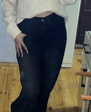 Qara baggy cins şalvar.Arxadan beli yıgılır.55 m alınıb.Genclik