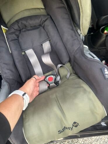 maşın ucun uşaq oturacağı: Safety 1st markalı, qara və boz rəngli uşaq avtomobil oturacağı — 2