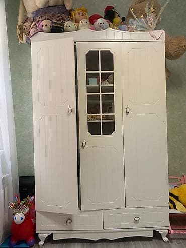 dolab mebel: Xanim🥰²⁷⁶⁸
Usaq dolabi 
Qiymet 150 azn
Unvan Xirdalan — 1