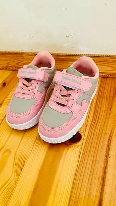 qiz ucun hediyyeler: Krossovka, Qız üçün, 27 — 2