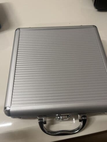 Alüminium kuflu poker dəsti - Sərt, yivli alüminium çamadan: möhkəm lalafo.az -da Alüminium kuflu poker dəsti - Sərt, yivli alüminium çamadan: möhkəm