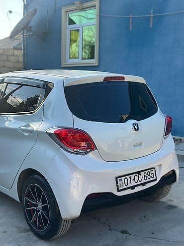Ehtiyat hissələri: Changan Benni – şəhər üçün kompakт hetçbek Xüsusiyyətlər: - Kuzov: 5 — 3