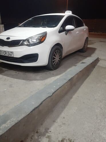 mopet satişi: Lənkəran və Astara istiqamətində taksi xidməti təklif olunur. Ağ — 2