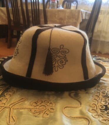 Qədim Türk papağı