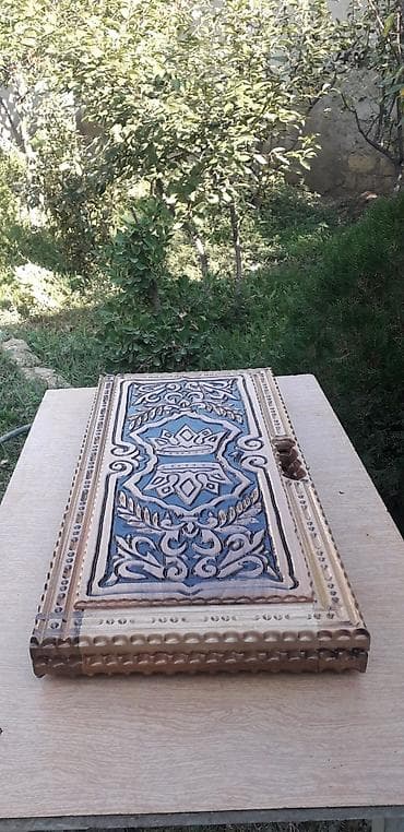 pulsuz uce: Nərdlər əl işidi 45 manata satilir
Nərdlərin ucuz qiymətə satışı — 9