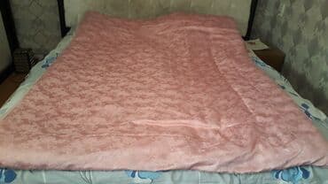 İşlənmiş Böyüklər üçün Bir nəfərlik Qış üçün Yun Yorğan, Ünvandan götürmə lalafo.az -da İşlənmiş Böyüklər üçün Bir nəfərlik Qış üçün Yun Yorğan, Ünvandan götürmə