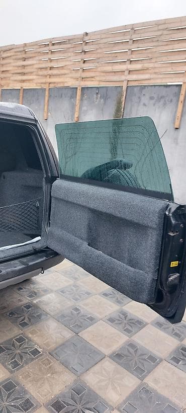 lassa teker evi: Land Rover Freelander: 2.5 l | 150000 km Ofrouder/SUV — 8