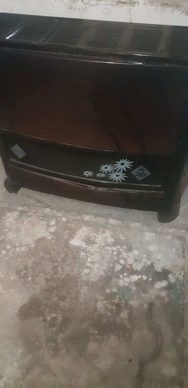 taxta şalman: İran qaz peçi 150 kv m Kombi olduğu üçün satılır — 2