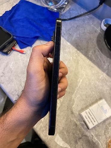 tekno spark 20: IPhone 16 Pro Max, 256 GB, Black Titanium, Simsiz şarj — 7