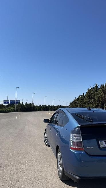 raf satilir: Toyota Prius: 1.5 l | 2006 il Hetçbek — 4
