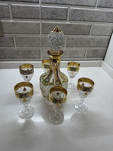 Rəng - Qızılı, Xrustal