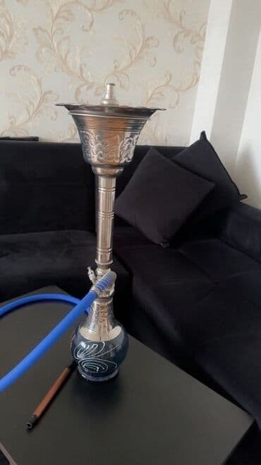 Metall gövdəli nərgilə - Material: cilalanmış metal gövdə və qapaq