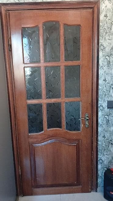 taxda qaplar: İşlənmiş Otaq qapısı Plintus ilə, Ünvandan götürmə — 2