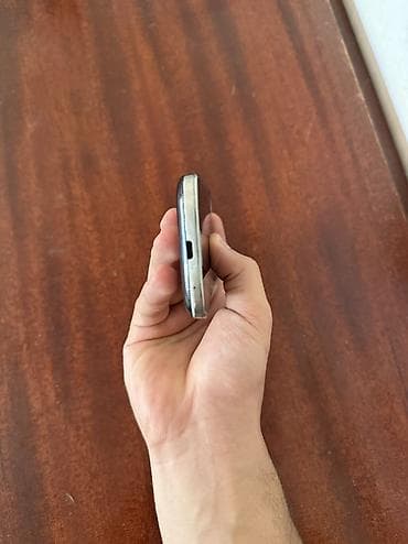 apple mini 4: Samsung I9190 Galaxy S4 Mini, 8 GB, rəng - Qara — 6