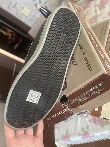 Ayaqqabılar: Skechers kişi ayaqqabısı – klassik gündəlik stil - Rəng: qara üst — 8