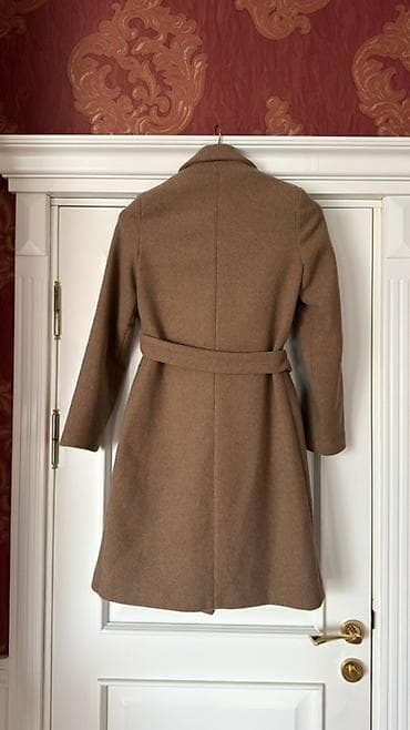 xəz qadın koftaları: Kaşmirdir,Stradivariusdan alinib, xs-s olcudur,uzunluq diz — 2