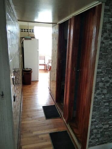 məhlə evi: Bakı, 3 otaqlı, Köhnə tikili, m. Xalqlar Dostluğu, 80 kv. m — 8