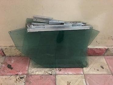 masin suseleri: Mercedes W126 ücün yan qapı şüşələr — 2