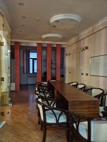 qarayev obyekt: Baksovetdə yerləşən ümumi sahəsi 315 kv,m olan,3 mərtəbəli binanın — 5