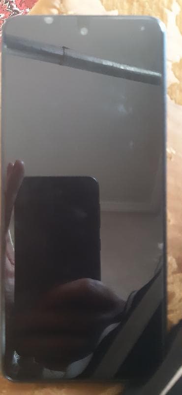 ayfon 6 s: Tecno spark 30 heç bir problemi yoxdur usta üzü görmeyib. - Korpus — 4