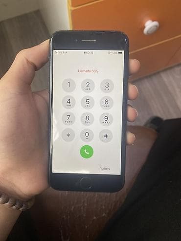 iphone telfonlar: IPhone SE 2020, 128 GB, Qara, Face ID — 7