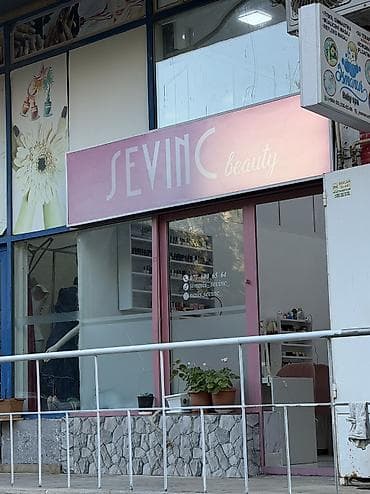 bag evlerinde is: Dırnaq ustası tələb olunur, Yerin icarəsi, 1-2 illik təcrübə, Təlim — 1
