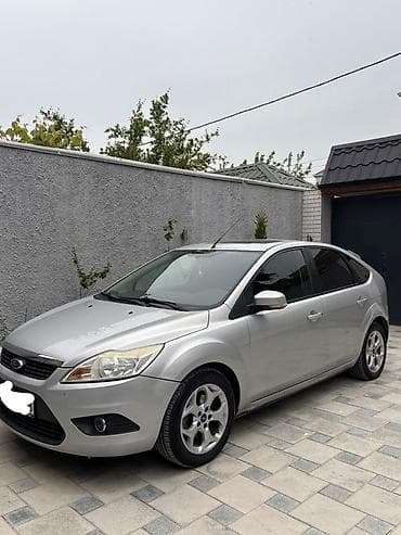 elantra duman: Ford Focus – gümüşü rəng, 5 qapılı hetçbek. Texniki və xarici — 2