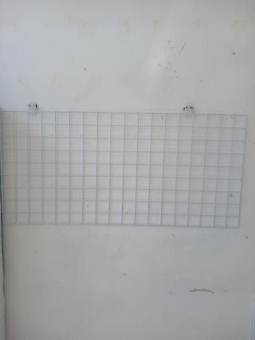 vitrin panel: Mağaza üçün divar rəf sistemi və asma tor panel — 1