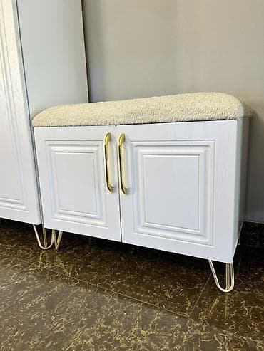 taxta dekorlar: Salon üçün mebel və avadanlıq dəsti Tərkib: - Pedikür üçün podium — 10