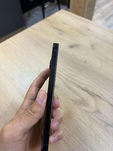 IPhone 16 Pro, 256 ГБ, Черный, Face ID — 5