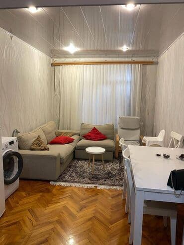 daşınmaz əmlak mənzil kirayəsi: Yeni Yasamalda 9 mertebeli binanın 1-ci mərtəbəsində yerləşən ümumi — 17