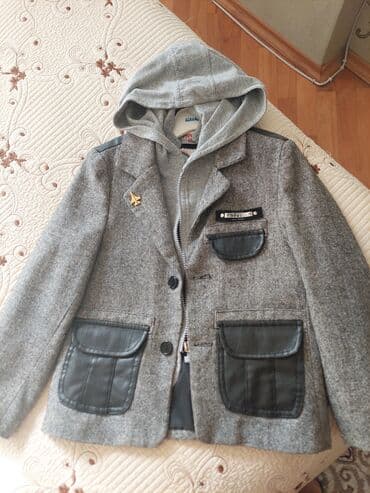 usaq pencekleri: Pencək 6/7/8 yaş oğlan uçun.papağı çıxarmaq olur.turkiyeden — 2