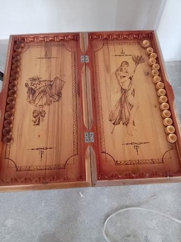 Taxta nərd taxtası – əl işidir - Material: təbii ağac (tam taxta)