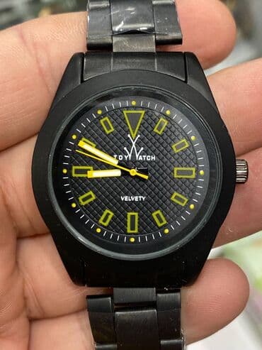 almaniyada saat neçədir: Yeni, Qol saatı, rəng - Qara — 1