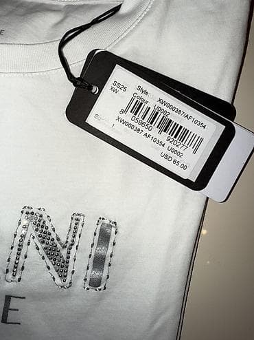 savis a e krem: YENI. Armani exchange t-shirt L olcu. 90 azn alinib endirimle satiram — 4