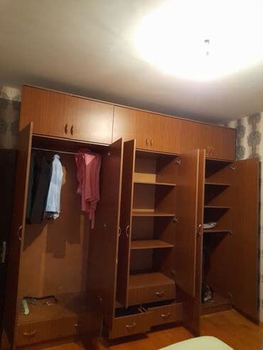 köhnə şkaf: Açılan, 6 qapı Düz dolab, Qarderob, paltar dolabı — 4