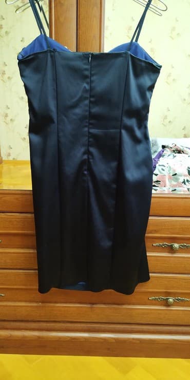 goy daş: Ziyafət donu, Midi, Guess, S — 4