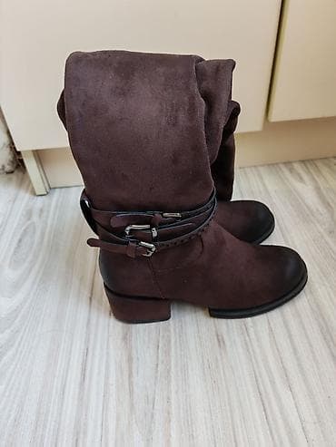 qadın bot: Qadın üçün qəhvəyi süet yarımboğaz çəkmələr - Material: yumşaq süet - — 1