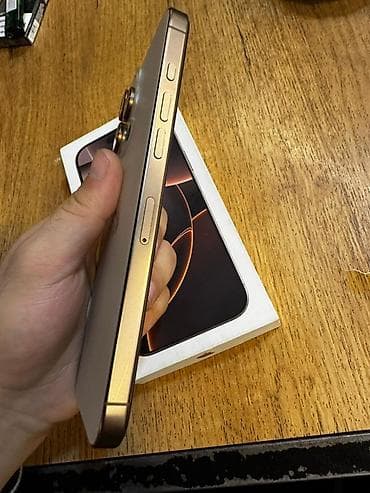 honur 90: IPhone 16 Pro Max, 256 GB, Desert Titanium, Face ID — 4