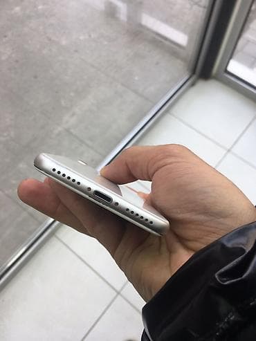 iphone 8 yeni: IPhone 8, 64 GB — 4