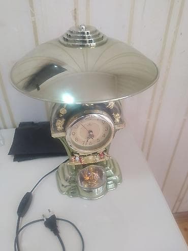 stol lampası: Vintage üslubda masaüstü lampalı saat.15 azn Son qiymet.Gencedrdir - — 2