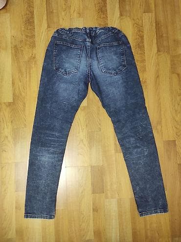 Koftalar, sviterlər: İdeal vəziyyətdə yeniyetmə əşyalari, hamısı 5 manat — 7