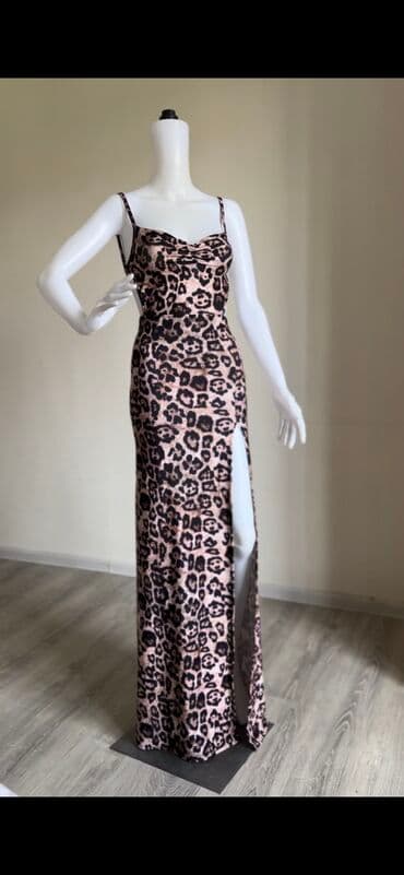 nostril qiymeti: Baha qiymete alinib. 1 defe geyinilib. Razmer "S" Elaqe ucun WhatsApp — 11