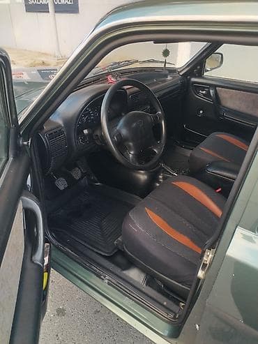 Продажа авто: ГАЗ 24 Volga: 2.2 л | 2003 г. 460000 км Седан — 5
