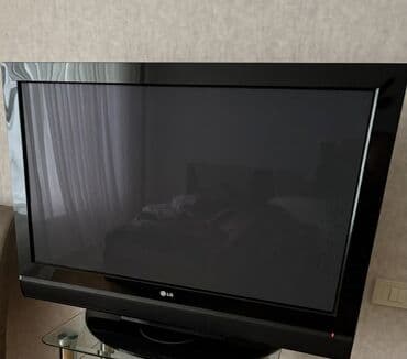 Фото и видеокамеры: Б/у Телевизор LG LCD — 4