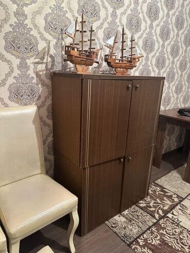 Açılan, 4 qapılı Düz dolab