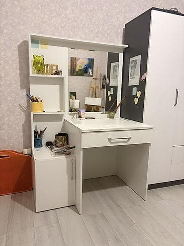 Ağ rəngli kosmetik masa-güzgü dəsti - Geniş, düzbucaqlı böyük güzgü – — 1