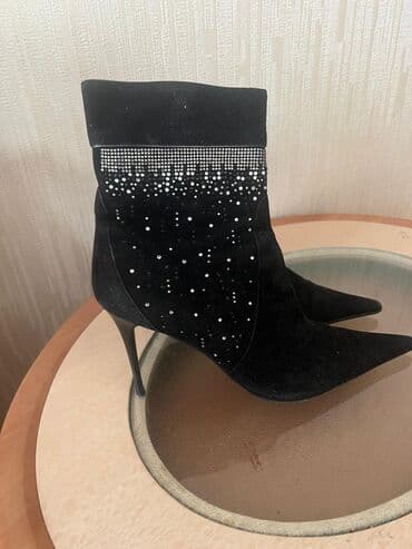 rezin qısa çəkmələr: Qısaboğaz, Ölçü: 38, rəng - Qara, İşlənmiş — 2