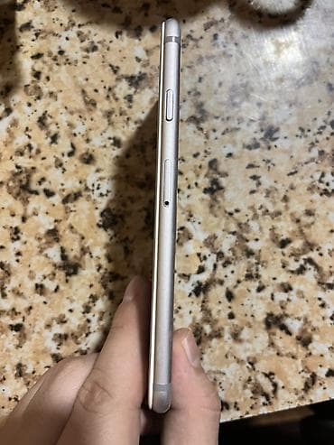 galaxy a 10: IPhone 6s, Gümüşü, Barmaq izi — 4